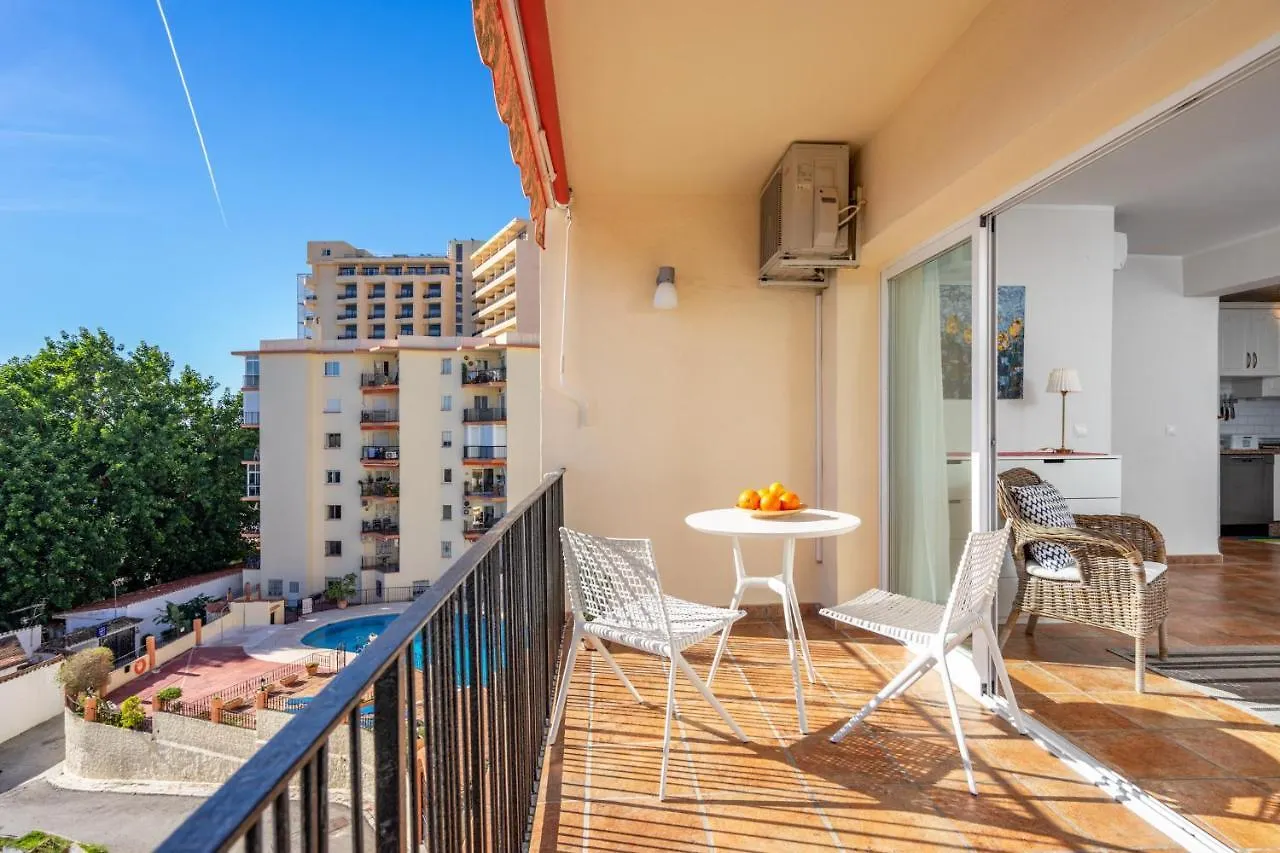 Lovely Beachfront Flat With Sunny Balcony Ref 40 Fuengirola Appartement