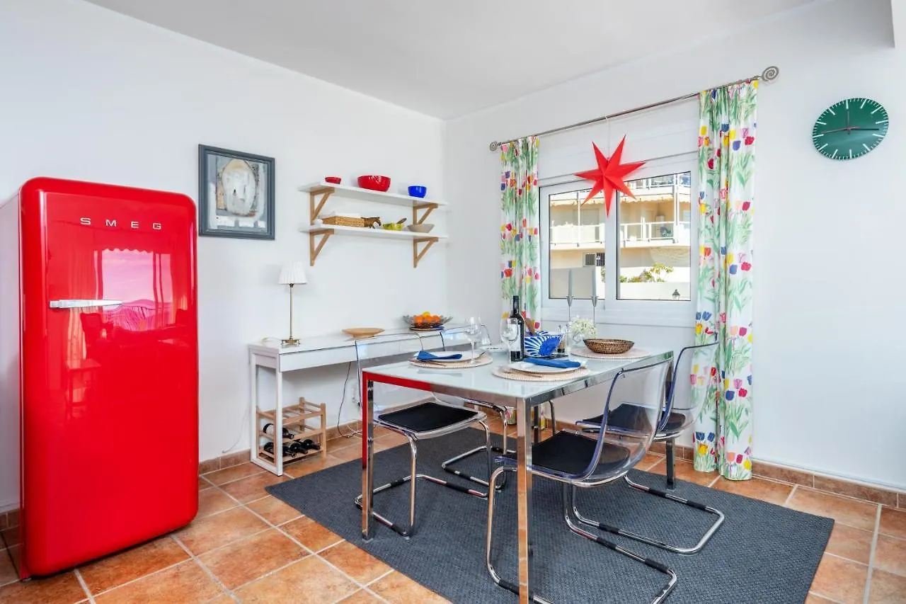 Lovely Beachfront Flat With Sunny Balcony Ref 40 Фуэнхирола Испания